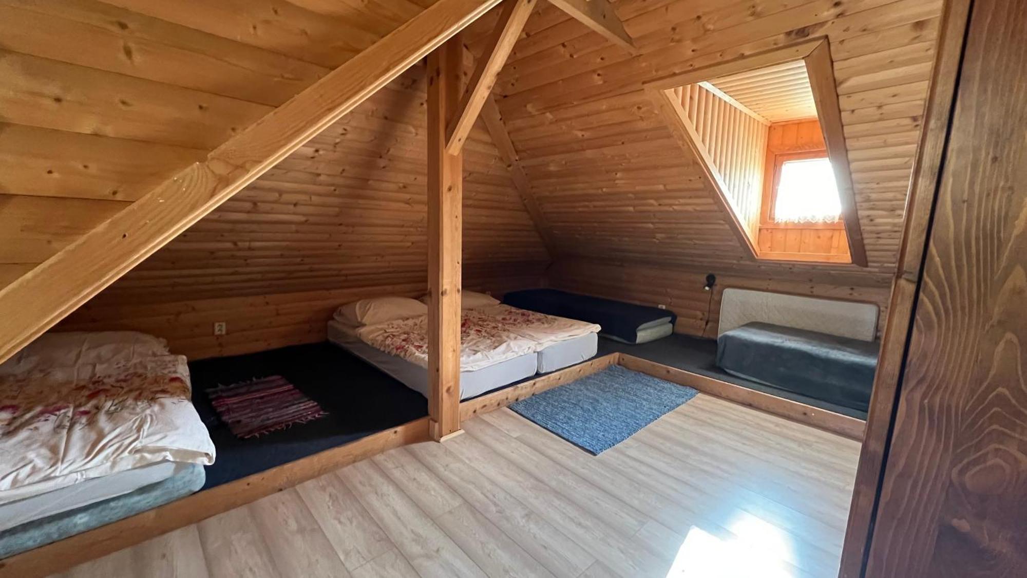 Chalupy na Majeri Nižné Malatíny Esterno foto